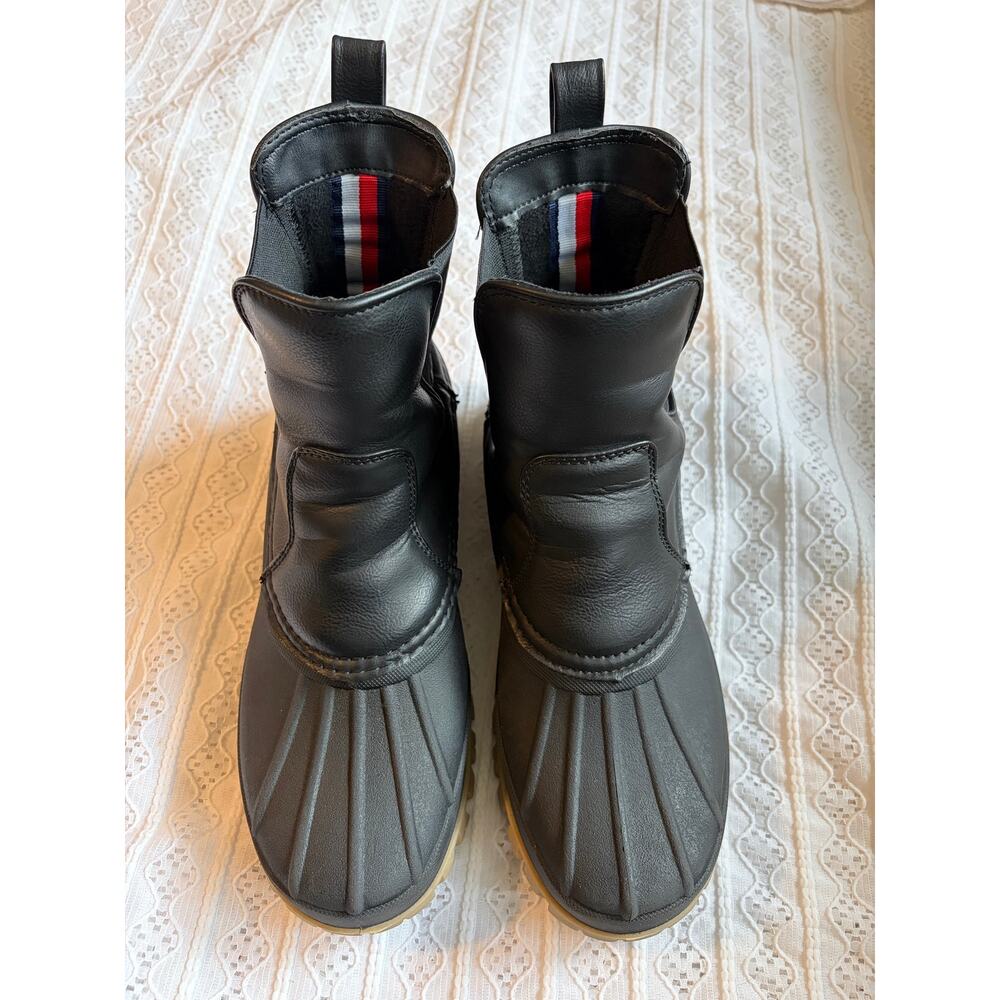 Tommy Hilfiger Black Chelsea Duck Boots Women's Size 9 Lug Sole Rain Boot